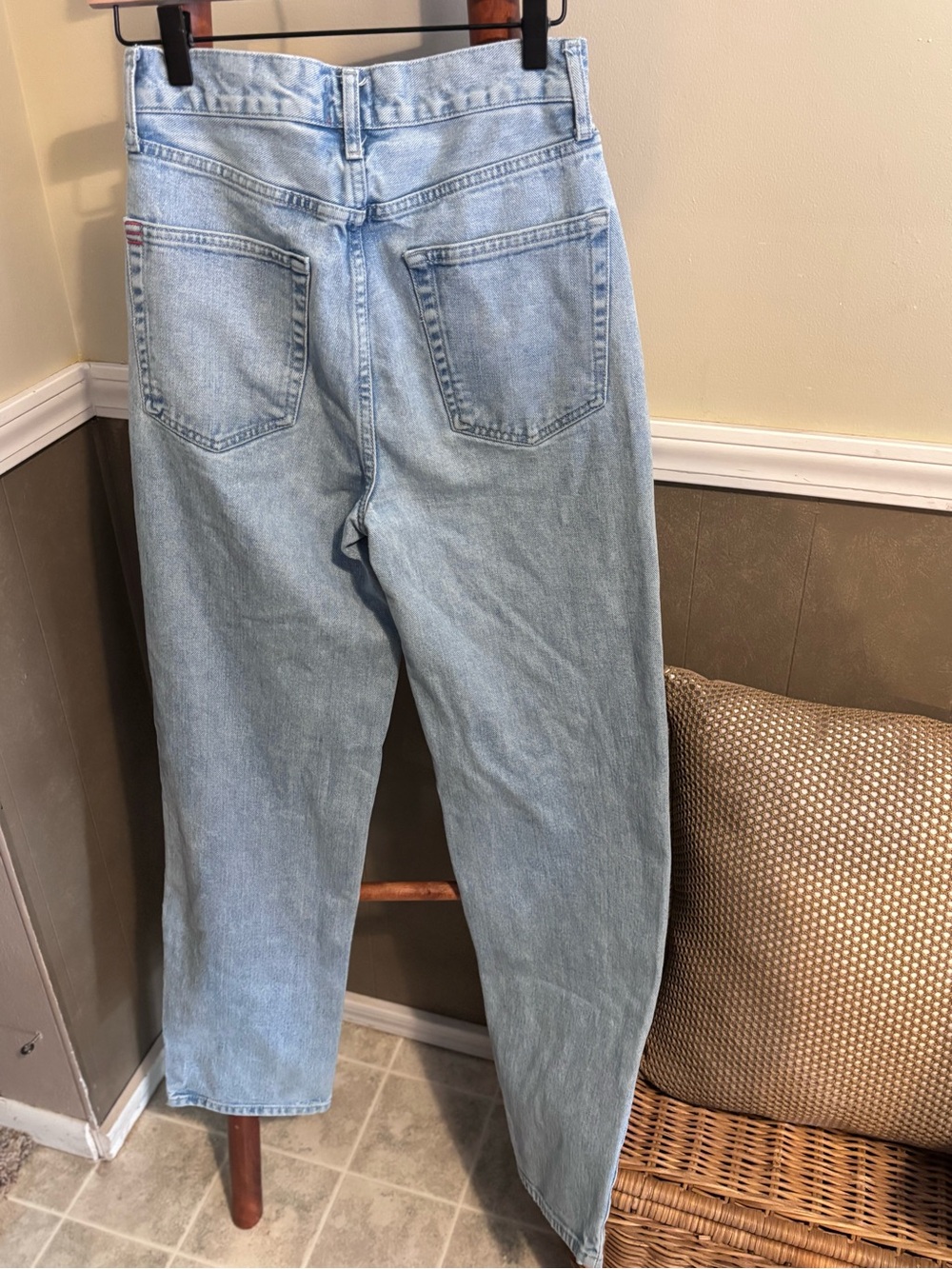 Urban Outfitters BDG Light Blue Distressed High Rise Mom Jeans Denim Edgy - Picture 4 of 11